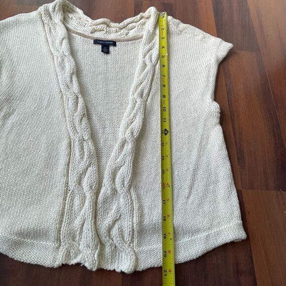 Tommy Hilfiger sweater vest size small - Picture 8 of 8